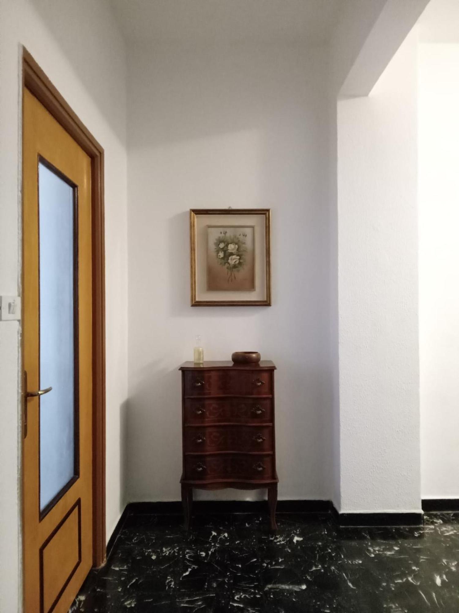 Homebetty Vado Ligure Buitenkant foto