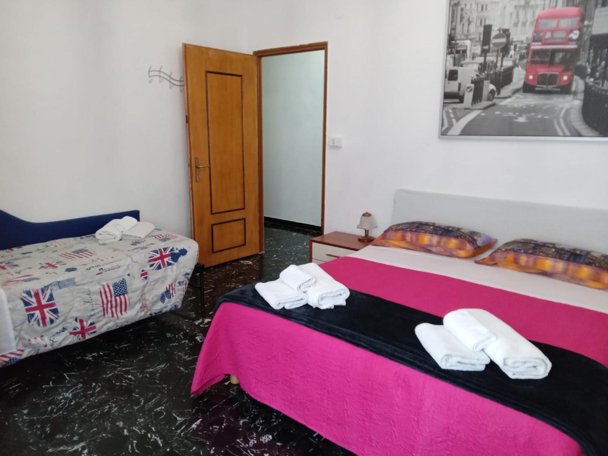 Homebetty Vado Ligure Buitenkant foto